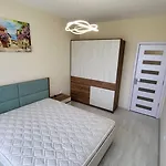 El-em Apartments-в-301 Apartman