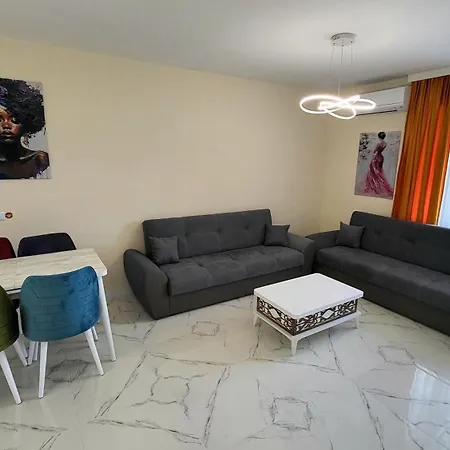 Lägenhet El-em Apartments-в-301 *