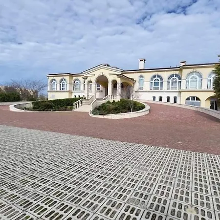 El-em Apartments-в-301 Balcsik