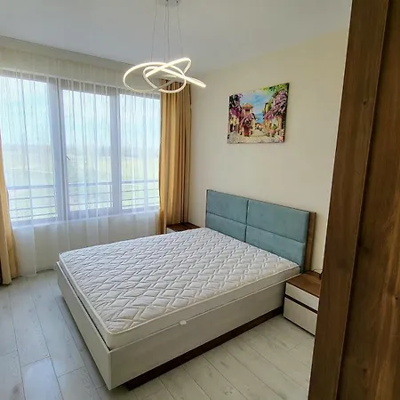 El-em Apartments-в-301