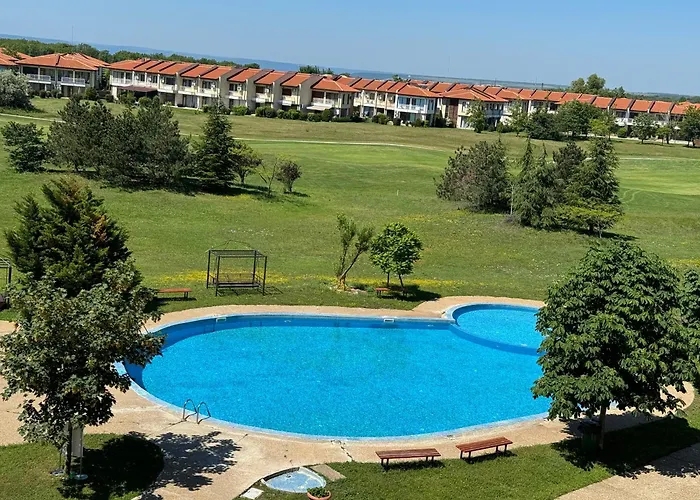 El-em Apartments-в-301 Apartment